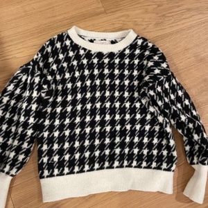 LOFT Black & White Houndstooth Sweater